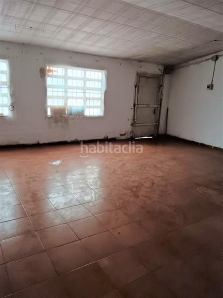 Foto 25f360a1-b98a-4b1f-92ac-6812fa1a0f48. Local comercial a La Salut Badalona