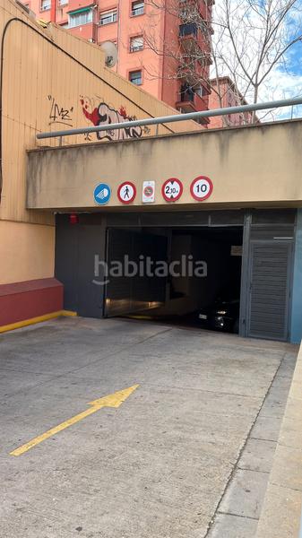 Foto f1ac840f-826c-4e3e-9115-e4d694390c83. Parking coche parking en venta en calle cervereta, Llefià en Badalona