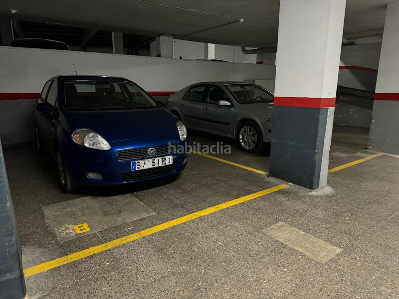 Foto 3fb79dc0-b3e3-4489-93e9-5266b5c8cdaf. Posto auto in Llefià Badalona