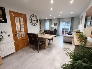 Etagenwohnung in Llefi. Amplia y espectacular vivienda con gran patio en la zona de llef