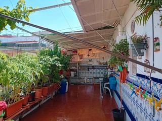Attique  Carrer de granada. Atico con gran terraza y ascensor