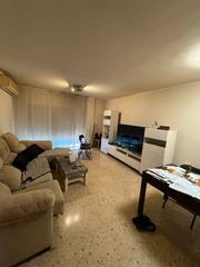 Appartement  Carrer de la circumval-lació. Piso de 3 habitaciones 100m