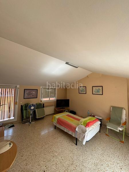 Foto 94cfb008-8857-4828-9bf5-d1a985e06572. Dúplex amb calefacció a Fondo Santa Coloma de Gramenet