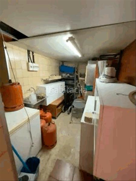 Foto c9680320-34dc-4f1b-ae8a-f6693e8dcc8c. Local commercial dans Llefià Badalona