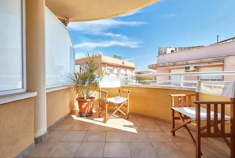 Foto c2059ec3-74f3-4aec-b2b7-2ae5c39860ff. Pis amb calefacció aparcament piscina a Santa Maria-l´Eixample-Sud Sumella Cubelles