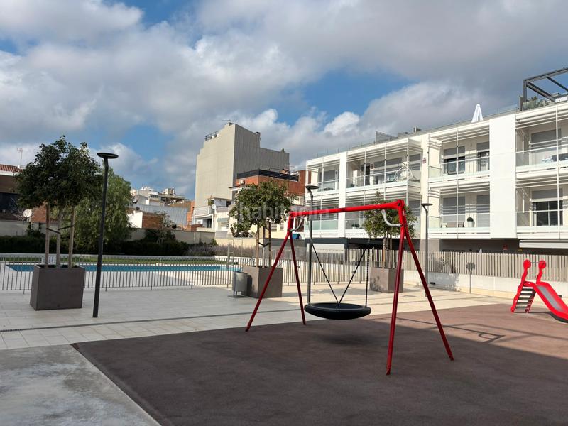 Foto 49cefbf9-b187-44a3-9a94-933f3cbf9ddd. Pis amb calefacció aparcament piscina a Progrés - Pep Ventura Badalona