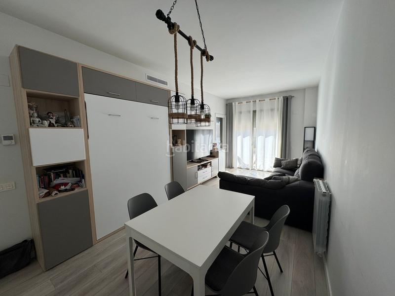 Foto 7ac67aa7-df27-4cc0-8359-40d4df84cd69. Pis amb calefacció aparcament piscina a Progrés - Pep Ventura Badalona