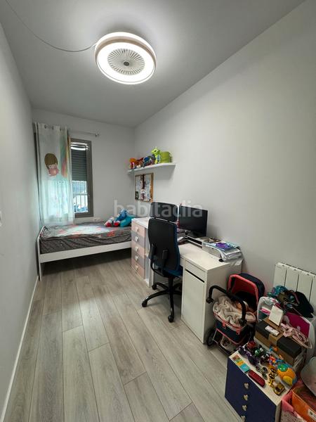 Foto f81d12eb-87b8-4b7a-8fea-051422cbef81. Pis amb calefacció aparcament piscina a Progrés - Pep Ventura Badalona