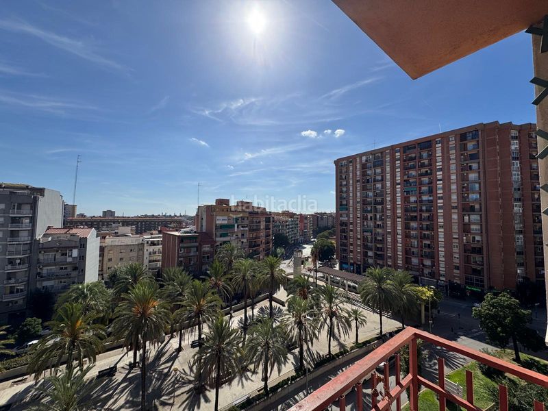 Foto 62de8ab1-8619-422a-9aa9-edf85676fa71. Piso  en plaza trafalgar (Llefià) en Llefià Badalona