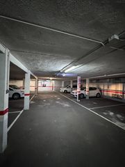 Autoparkplatz  Carrer de júpiter. Plaza de parking grande en venta.