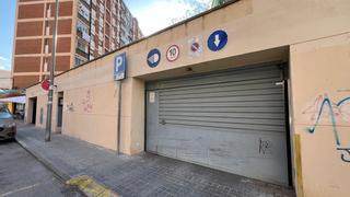 Parking coche en Carrer de la mare de déu de lorda 88