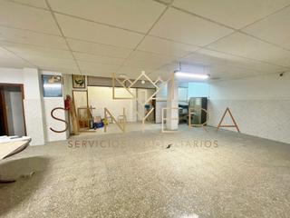 Local Comercial a Tres Forques