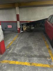 Car parking in Carrer de Lladró i Mallí