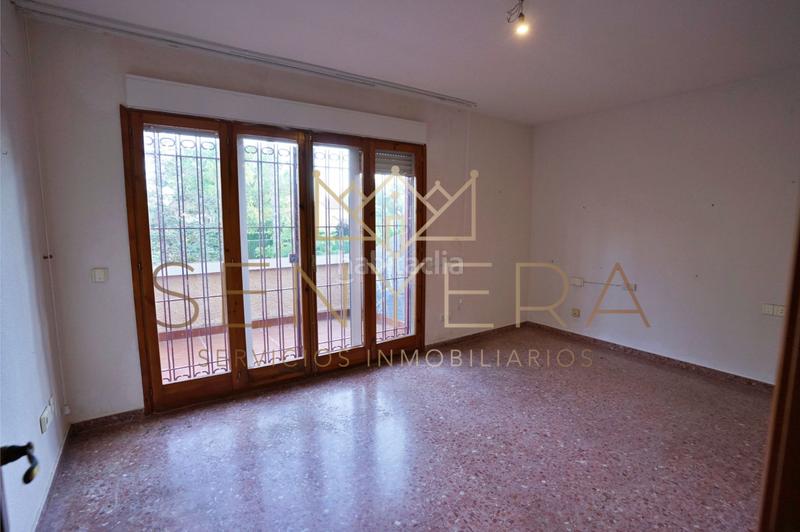 Foto 42b73810-0904-467f-a3f2-ef3c7be029ce. Chalet with parking in San Antonio de Benagéber