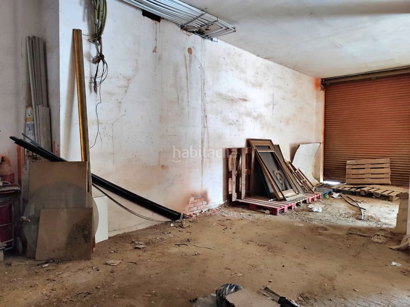 Foto be79a47f-0ace-42fc-b9fd-138a790ad07c. Local comercial a Camí Reial Valencia