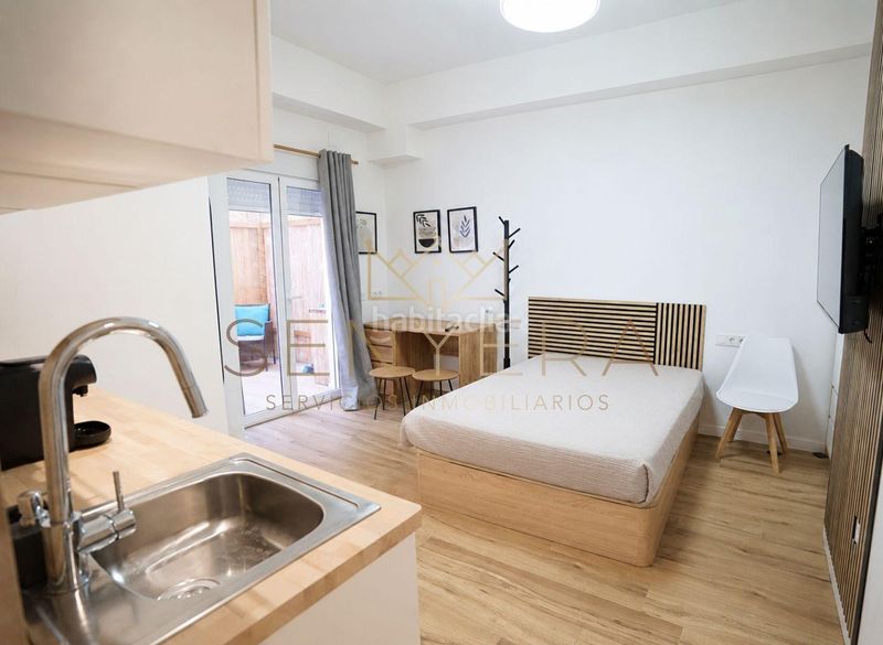 Foto f1cf1dd4-9635-4866-84c9-98cb2601ef91. Planta baixa a Barrio de Campanar Valencia