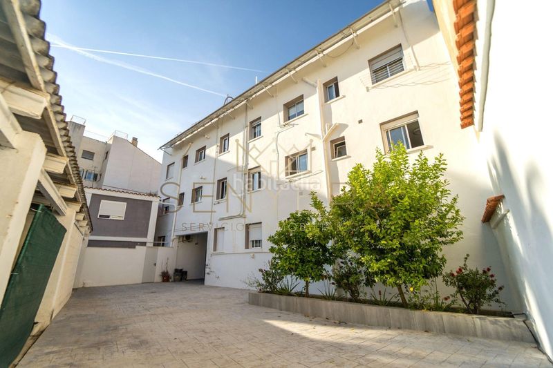 Foto 51c74a14-8a90-4f92-90ea-1dffc3c539bb. Edificio en Picassent