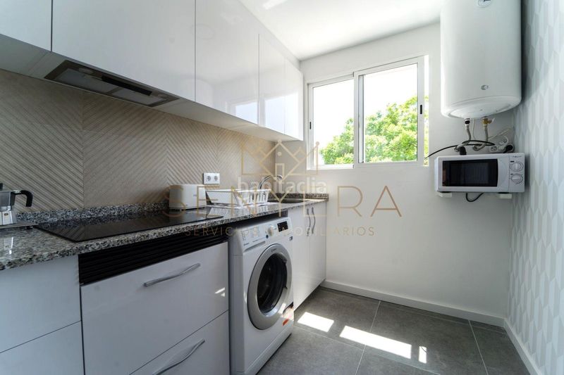 Foto d36c0f55-10b9-4baa-b963-bb6a25237e3b. Edificio en Picassent