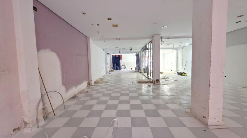 Foto c3370ff7-c6a6-40f1-ae7f-26306b55b686. Alquiler local comercial local en alquiler en Plaza Xúquer Paiporta