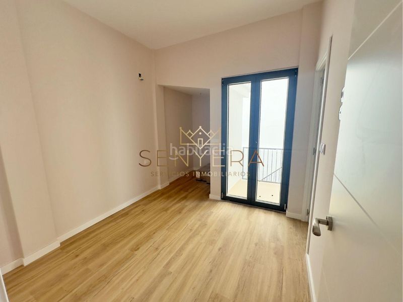 Foto 0315ee7e-6b32-4739-8ad1-92b8ab8e8ad5. Casa adossada a L´Hort de Senabre Valencia