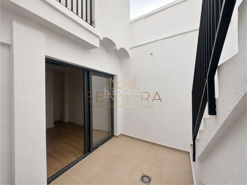 Foto 18044668-7c60-41f6-b1ab-6586985a1a4d. Casa adossada a L´Hort de Senabre Valencia