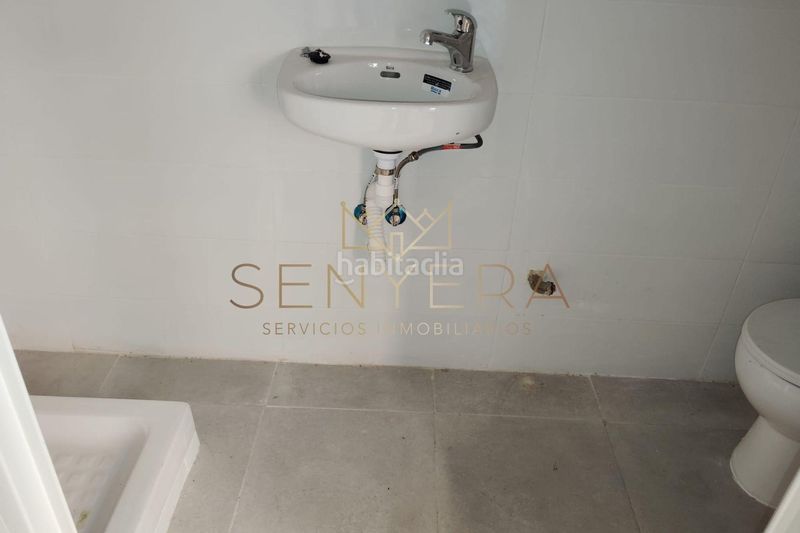 Foto e9d54d07-8c8c-4627-935d-6380996311d6. Local comercial a L´Hort de Senabre Valencia