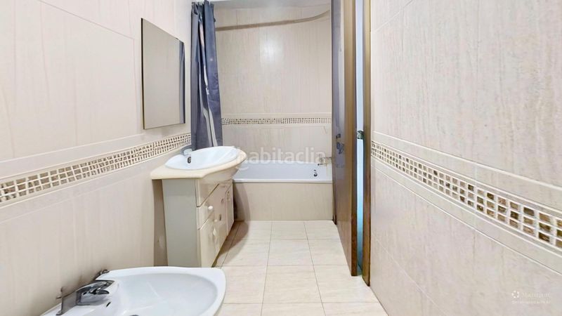 Foto a2e95149-cec8-43d9-bcaa-0061a7684dfb. Pis amb aparcament piscina a Aldaia