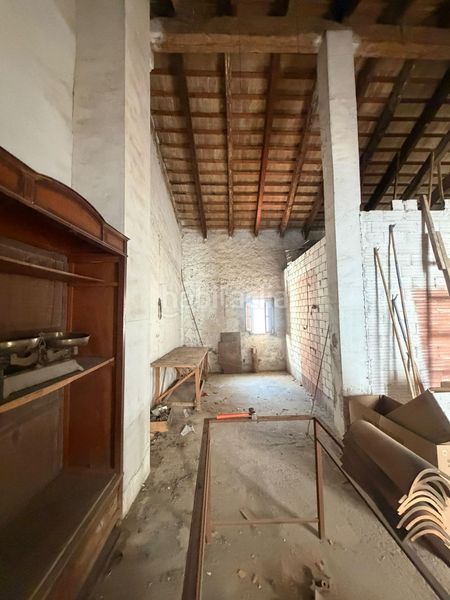 Foto d78d7bb3-0323-48b6-885a-154831ea716c. Casa adossada a El Castell Burjassot