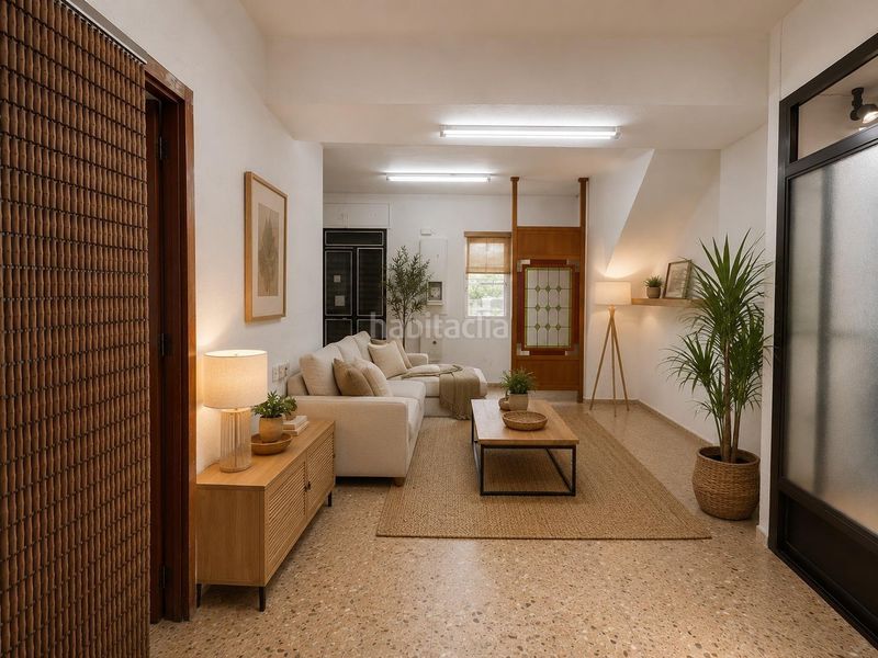 Foto f936a40e-a9ee-48ac-9c6d-f112e430232c. Casa adossada a El Castell Burjassot