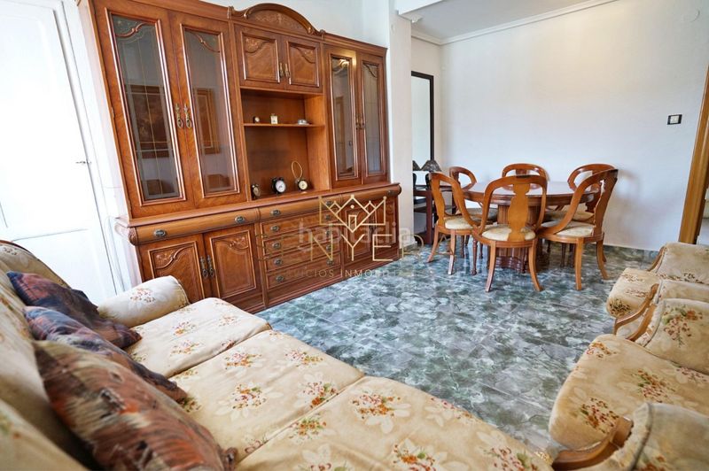 Foto ba8ac9c4-081d-44ee-9008-56651674dd45. Piso en Barrio de Patraix Valencia