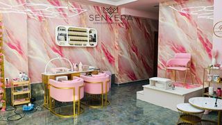 Transfer Business premise  Calle de nuestra señora de la paz. Traspaso salón de uñas y estética  listo para empezar
