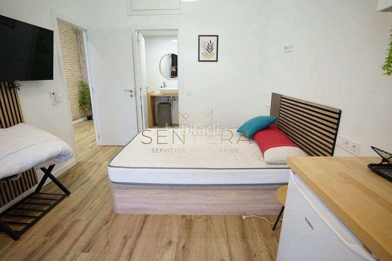 Foto d5e98f5d-d8e6-48e0-8cf1-409f136af35a. Estudio en Barrio de Campanar Valencia