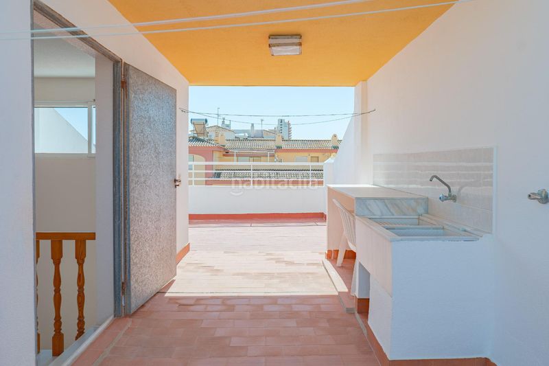 Foto ae89906b-434b-41e9-9b25-a56735087a04. Casa adossada amb aparcament a Tavernes de la Valldigna