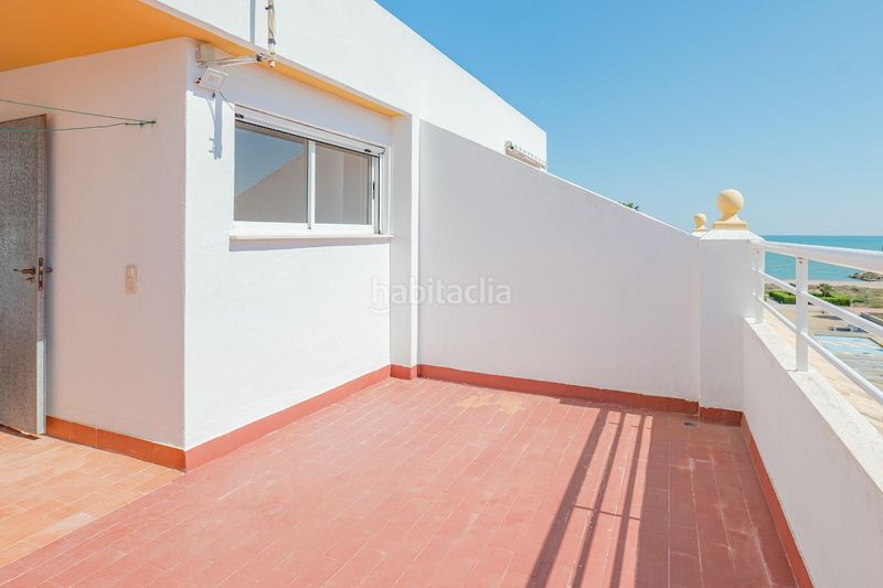 Foto cbe1b838-07cf-4c06-b509-612fc4f27f32. Casa adossada amb aparcament a Tavernes de la Valldigna