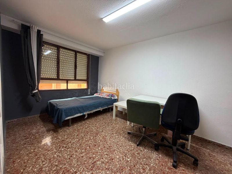 Foto b6d5f2cd-f326-40b3-ade5-f7609bfa6314. Pis a Zona Campus Universitario Burjassot
