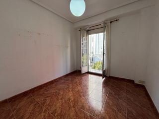 Miete Etagenwohnung in Russafa. Se alquila amplio y luminoso piso en el corazón de ruzafa, valen