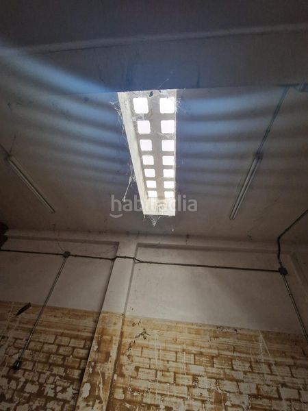 Foto b13192bd-76e9-43a7-bba4-790306669632. Local comercial local en venta en Benetússer