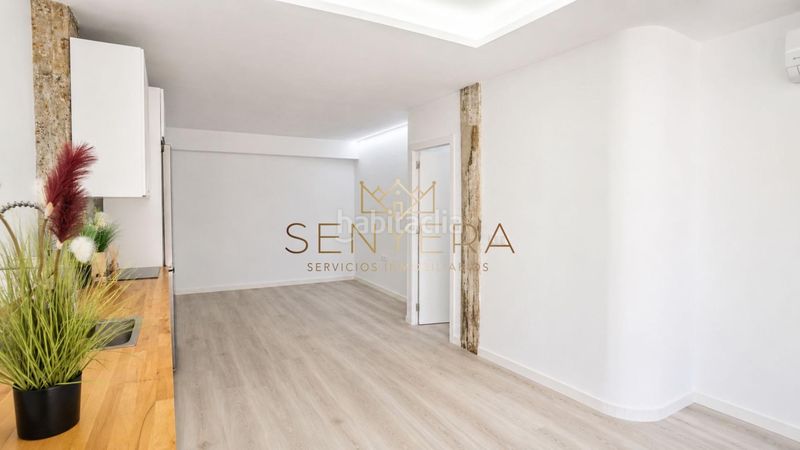 Foto bc40be4a-0e67-45a7-ad7f-d4ed09ff3de8. Planta baixa a La Creu Coberta Valencia