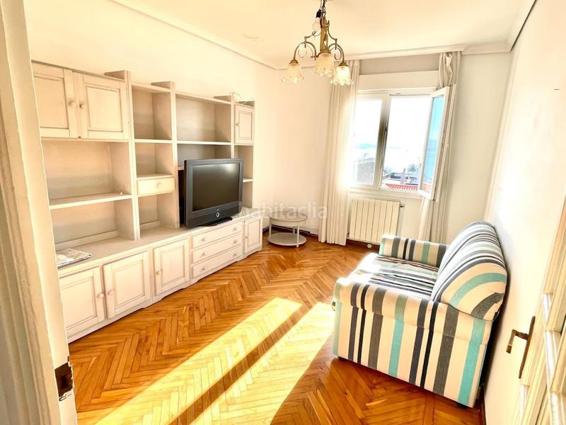Foto 10efba05-dc8a-47b0-9767-4a8932b663d8. Rent flat with heating in Centro - Ayuntamiento Santander