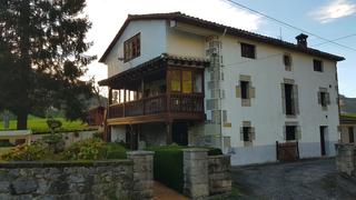 Alquiler Casa  Matienzo - barrio los carrales. Alquiler temporal casa independiente estilo montañesa