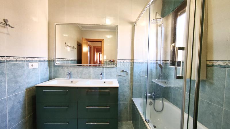 Foto 1f69fbb5-4379-4a1e-8061-a3e1d03d480d. Piso duplex para entrar a vivir en Mortera en Mortera Piélagos