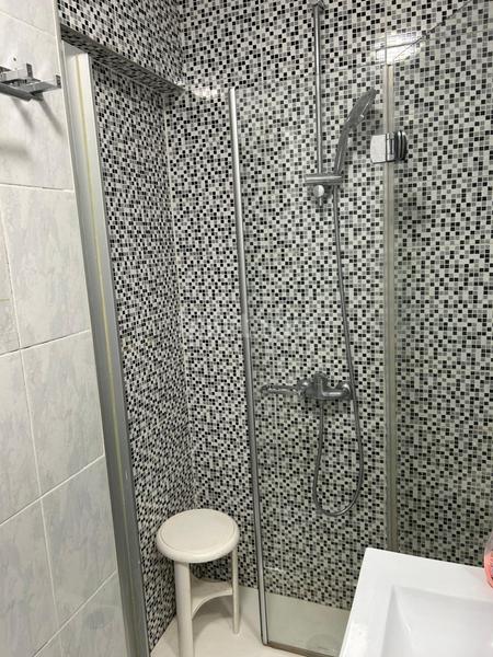 Foto 8532df39-8db4-4fd2-92a7-608b4e59cb00. Miete etagenwohnung mit heizung in Los Castros Santander