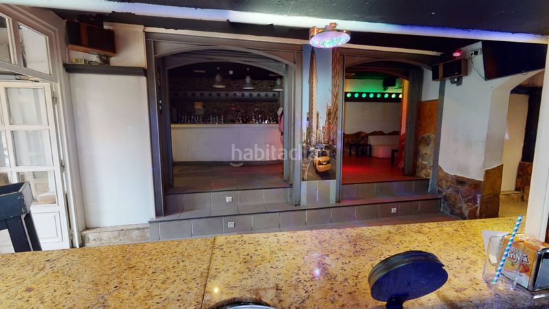 Foto 026b6962-b0cb-4546-9255-8e20918844b7. Local comercial se vende negocio en funcionamiento en Laredo