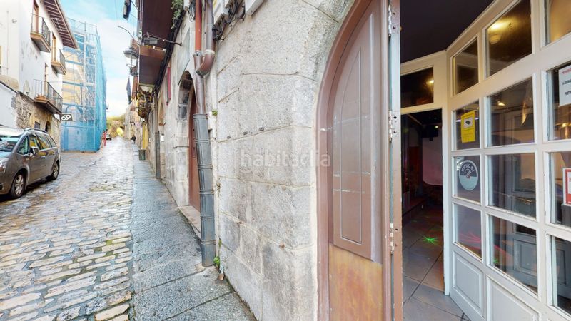 Foto bdeee5ea-eedd-479d-a5be-a4c3b909040e. Local comercial se vende negocio en funcionamiento en Laredo