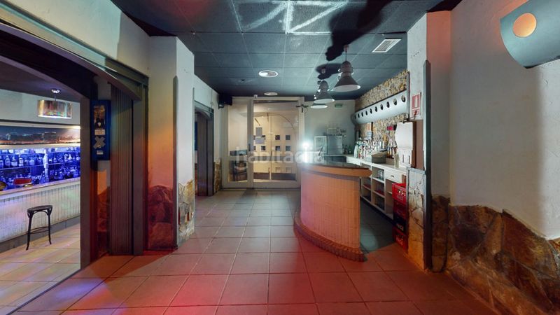 Foto d6414012-86d5-4e13-9f75-d48fe399e4d6. Local comercial se vende negocio en funcionamiento en Laredo