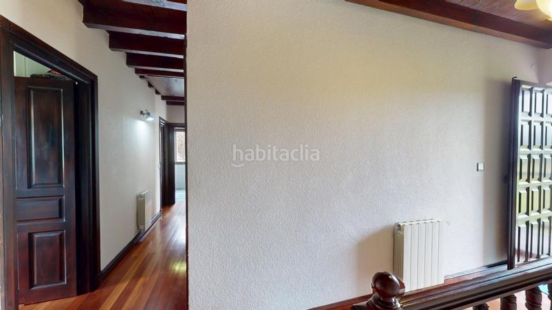 Foto 48933698-c767-4e57-9dc0-010e2b84e228. Doppelhaus mit parking in Parbayón Piélagos