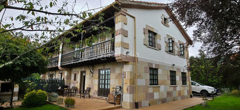 Foto c4cb8976-fd42-47f5-96dc-bda6b246cfc6. Doppelhaus mit parking in Parbayón Piélagos