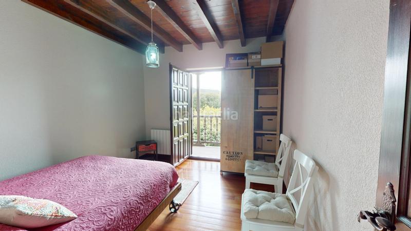 Foto d38e1bc8-3398-4d55-92bc-3da8c17962c3. Doppelhaus mit parking in Parbayón Piélagos