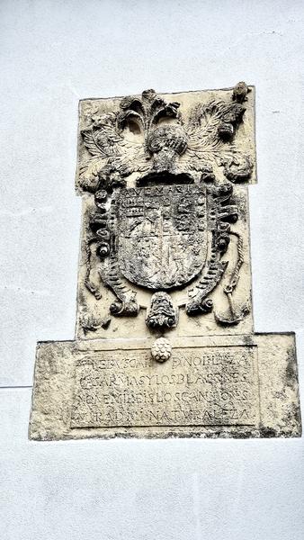 Foto 1a2f1c7c-d992-46e6-9c93-84563329ae29. Haus mit parking in Cacicedo Camargo