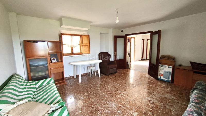 Foto 37e4937c-d747-42a0-b445-642f55c671a3. Haus mit parking in Cacicedo Camargo